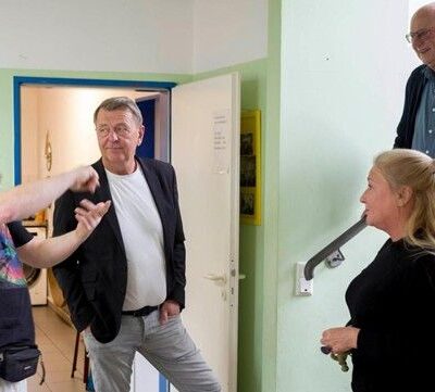 Der Vizepräsident des Landtages NRW, Christof Rasche, besuchte das JUZ
